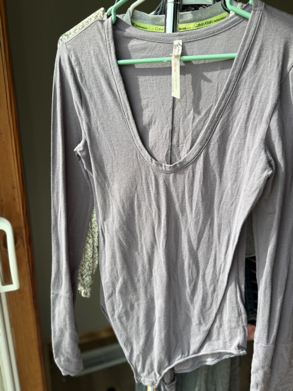 Free People Women’s Light Gray Long-Sleeve Scoop Neck Bodysuit